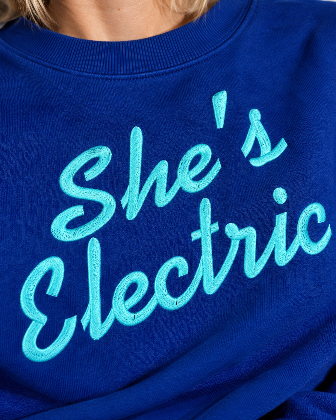 'SEÑOR. SUDADERA UNISEX DE ALGODÓN ORGÁNICO CON BORDADO "BLUE SKY"