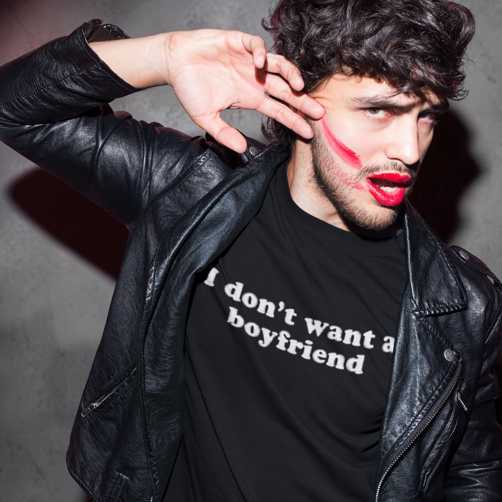 'I DON'T WANT A BOYFRIEND' embroidered premium organic unisex 'Creator' t-shirt - sizes XXS-6XL