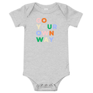GO YOUR OWN WAY 多色印花婴儿短袖连体婴儿成长装