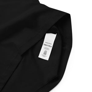 Camiseta unisex de algodón orgánico ajustada para mujer bordada en el pecho central grande personalizada - elige tus propias letras