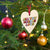 Todo lo que necesitas es amor Adorno navideño de árbol de Navidad de madera impreso premium multicolor de los años 70