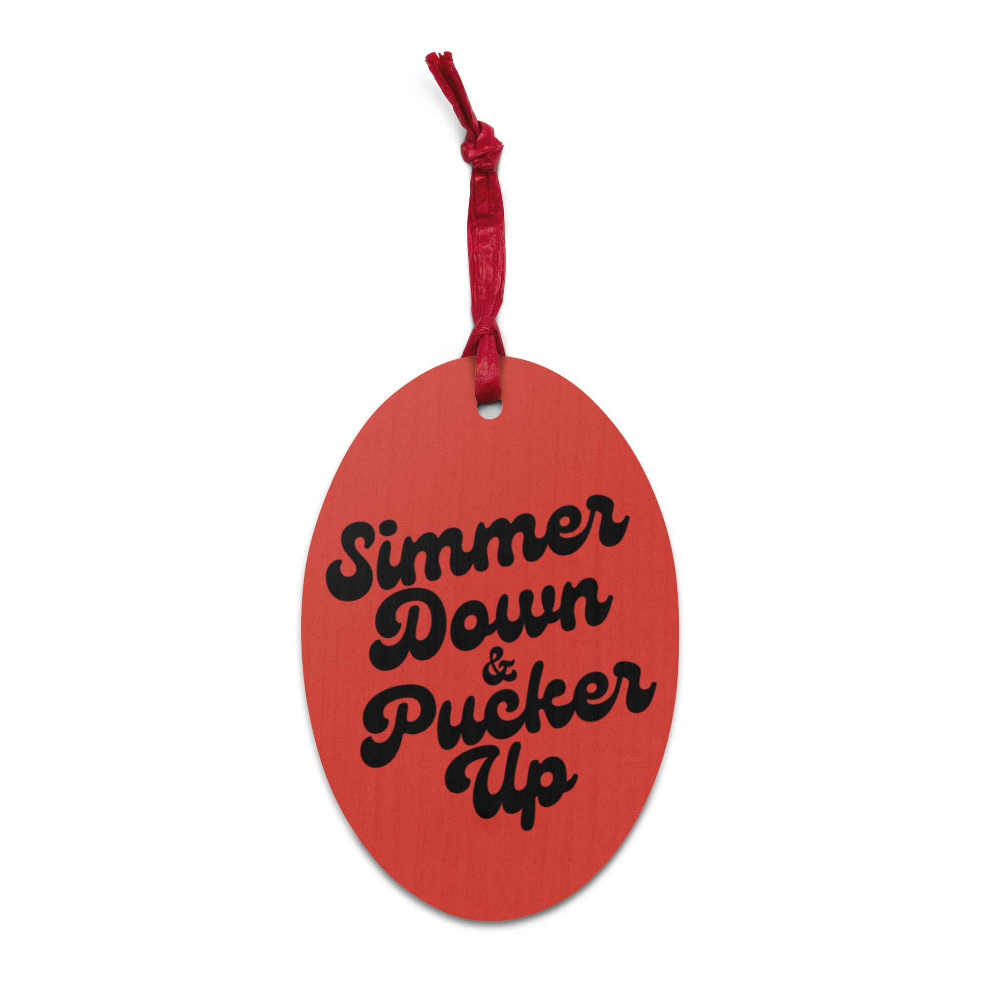 Simmer Down &amp; Pucker Up 70 年代版式印刷复古风格木制圣诞树节日装饰品 - 红色，豹纹背面