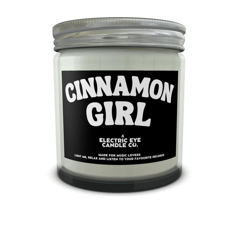 “Cinnamon Girl”天然大豆蜡蜡烛套装（250 毫升和 120 毫升） 