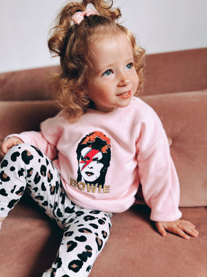 婴儿/幼儿复古 BOWIE 流行艺术脸部刺绣有机棉圆领卫衣 - 可选“BOWIE”文字颜色